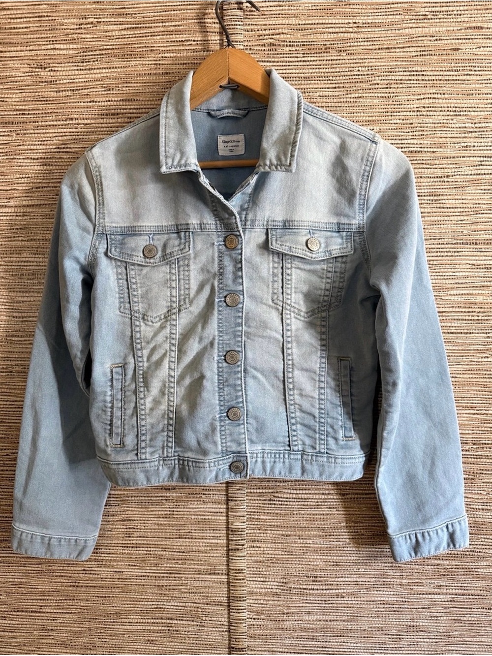 GAP Kids Jean Jacket Girl’s Size XXL Light Wash Blue Snap Button Stretch